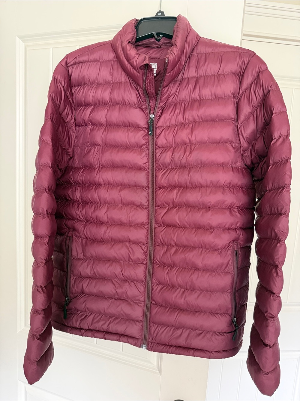 32 Degrees Men's Lightweight Puffer Jacket in Burgundy